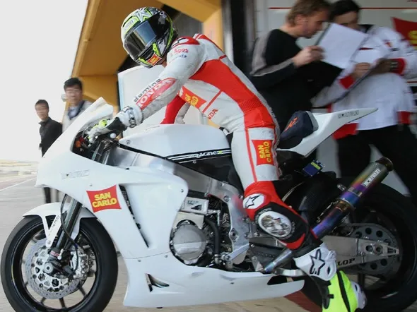 toni elias box gresinimoto2