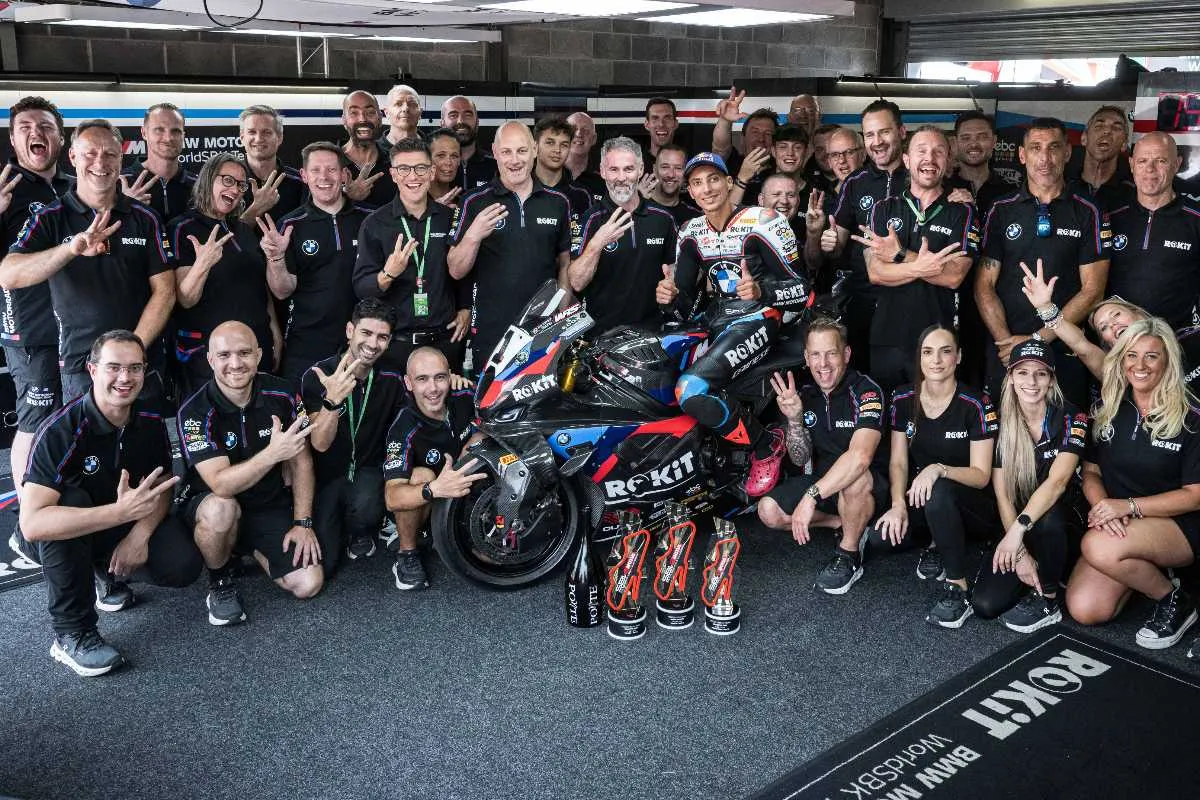 toprak razgatlioglu bmw superbike donington 2