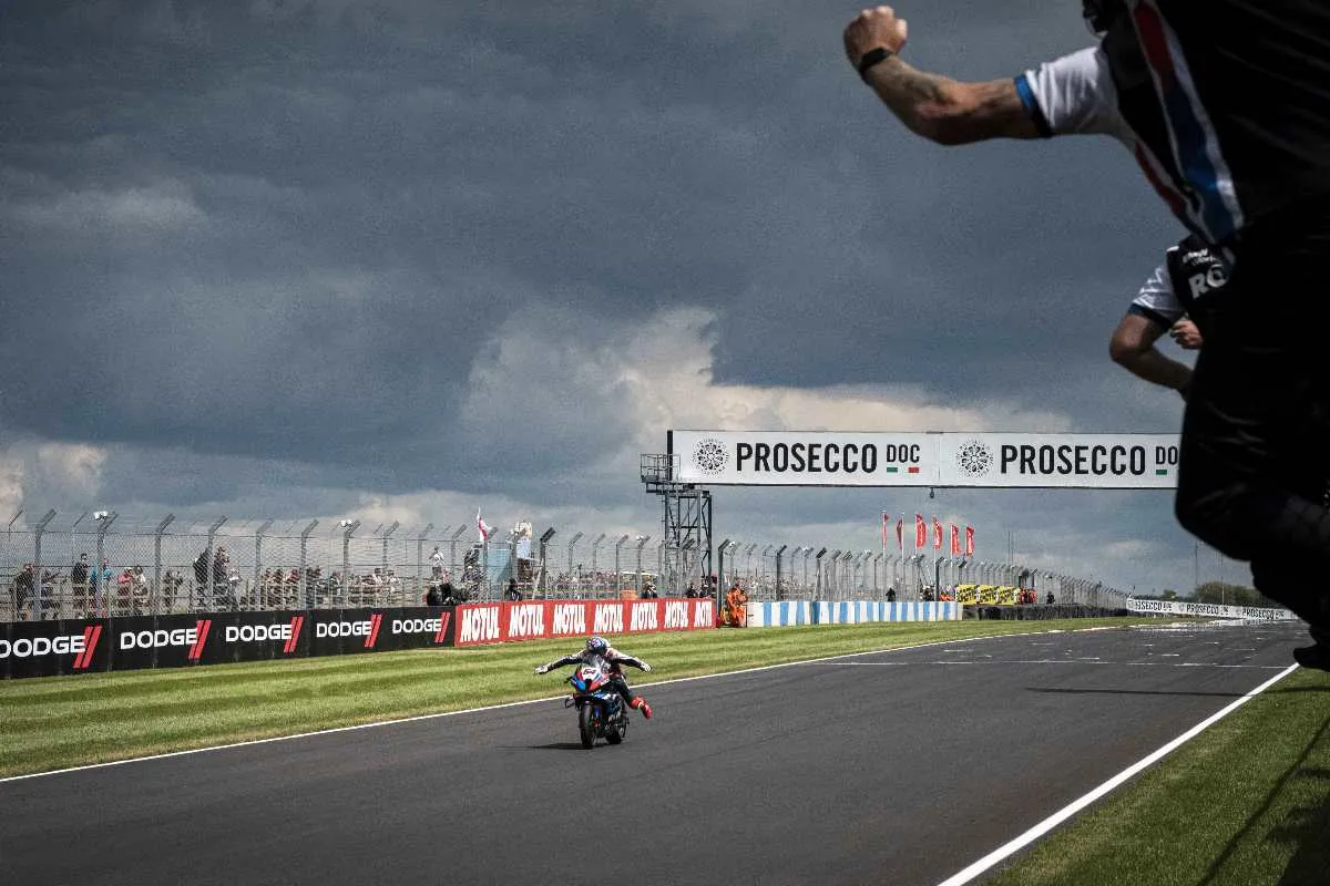 toprak razgatlioglu bmw superbike donington