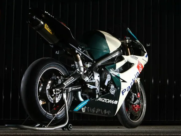 triumph daytona 675 be1racing