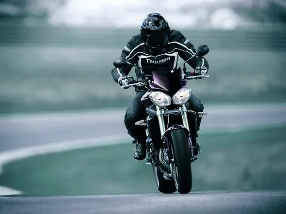 triumph street triple my2011 2