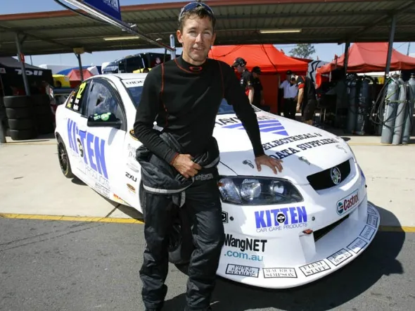 troy bayliss holden v8 supercars