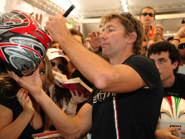 troy bayliss monza superbike 2009