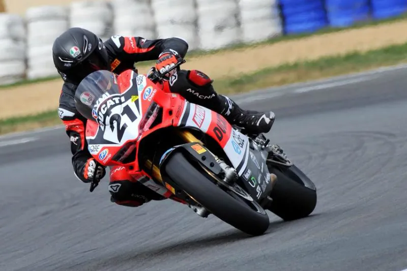 troy bayliss wakefield park free practice