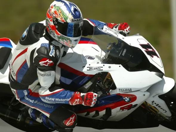 troy corser bmw s1000rr superbike brno