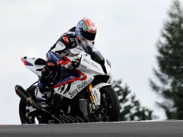 troy corser nurburgring friday