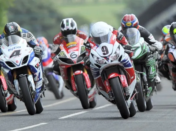 ulster grand prix superbike 2013 start