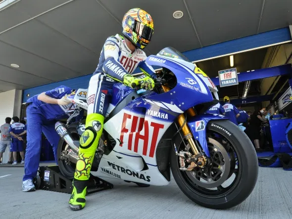 valentino rossi box jerez motogp 2009