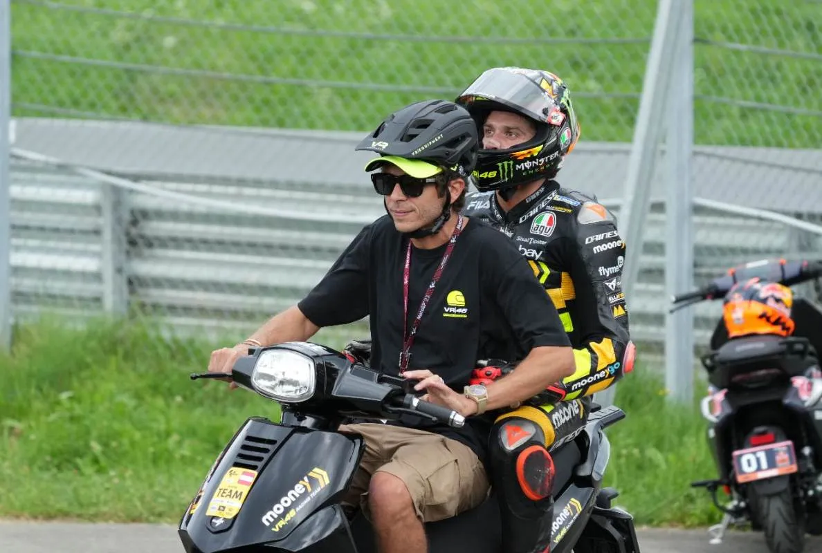 valentino rossi marco bezzecchi
