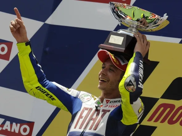 valentino rossi podium barcellona 2009