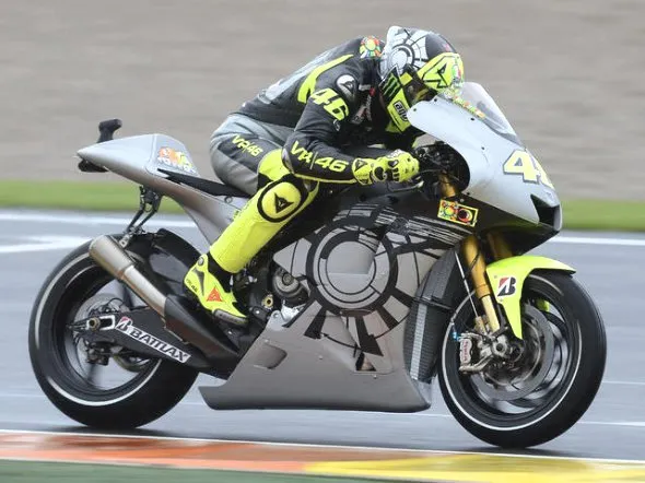 valentino rossi test yamaha cheste 2012