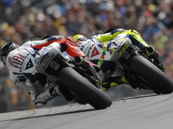 valentino rossi vs jorge lorenzo sachsenring