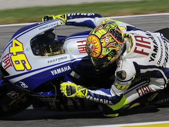 valentino rossi yamaha m1 valencia