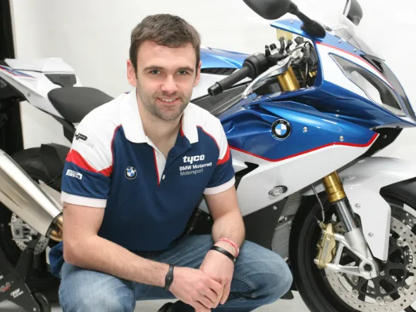 william dunlop tyco bmw by tas 2015
