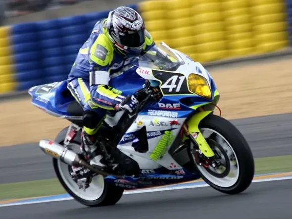 world endurance suzuki rac41 lemans09