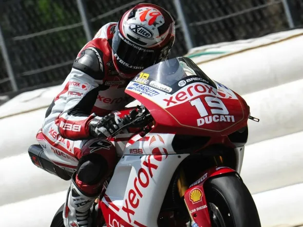 xavier simeon ducati 1098r superstock