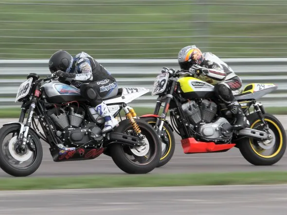 xr1200 series action 2011 indy 1