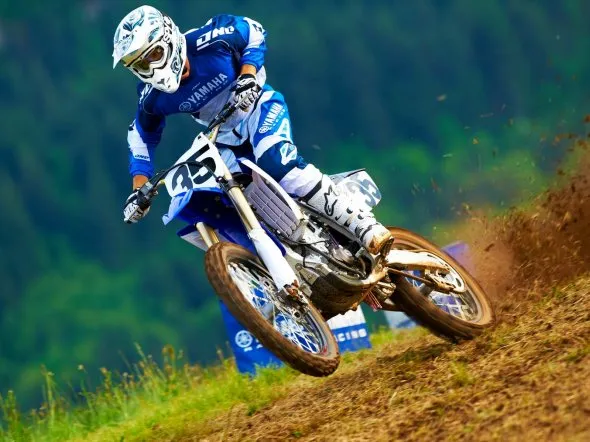 yamaha cross 2012 2
