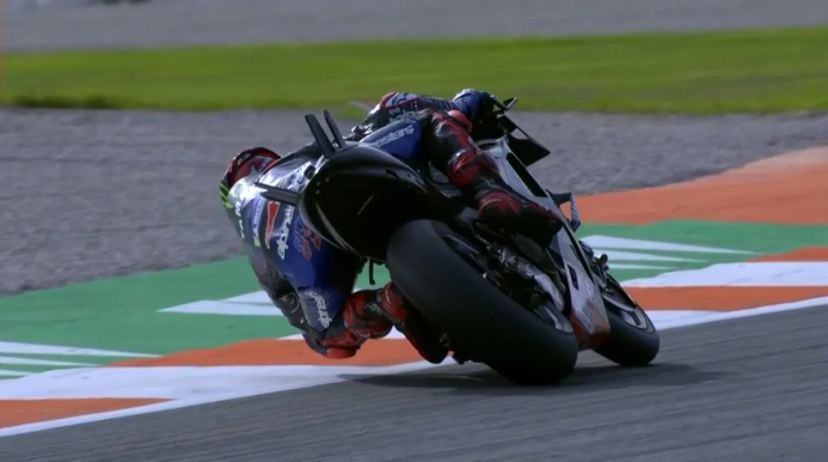 yamaha stegosauro motogp test valencia