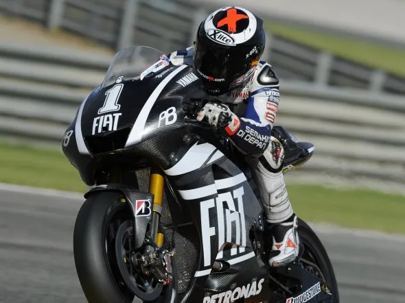 yamaha test valencia 2011 lorenzo