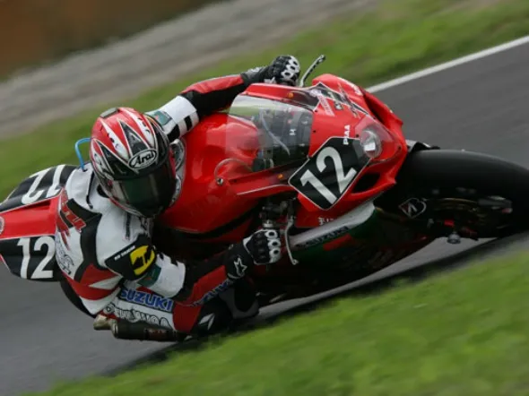 yoshimura suzuki midrace report