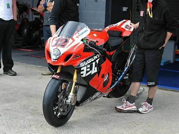 yoshimura suzuki pre portimao 2