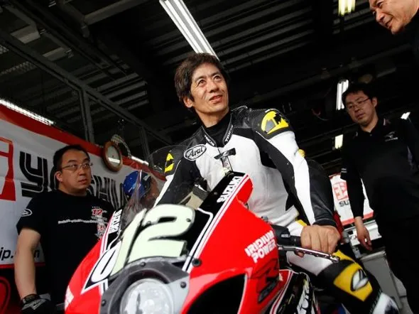 yoshimura suzuki satoshi tsujimoto test motegi 2