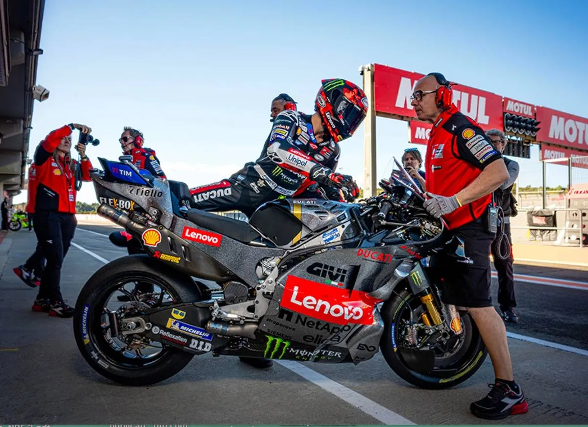 La tecnologia non ha trasformato soltanto le moto in pista, ma anche il modo di seguire le competizioni