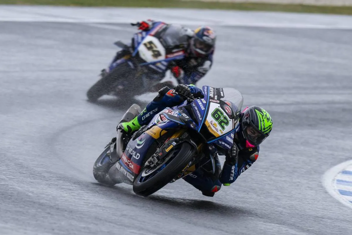 Stefano Manzi all'esordio in Superbike