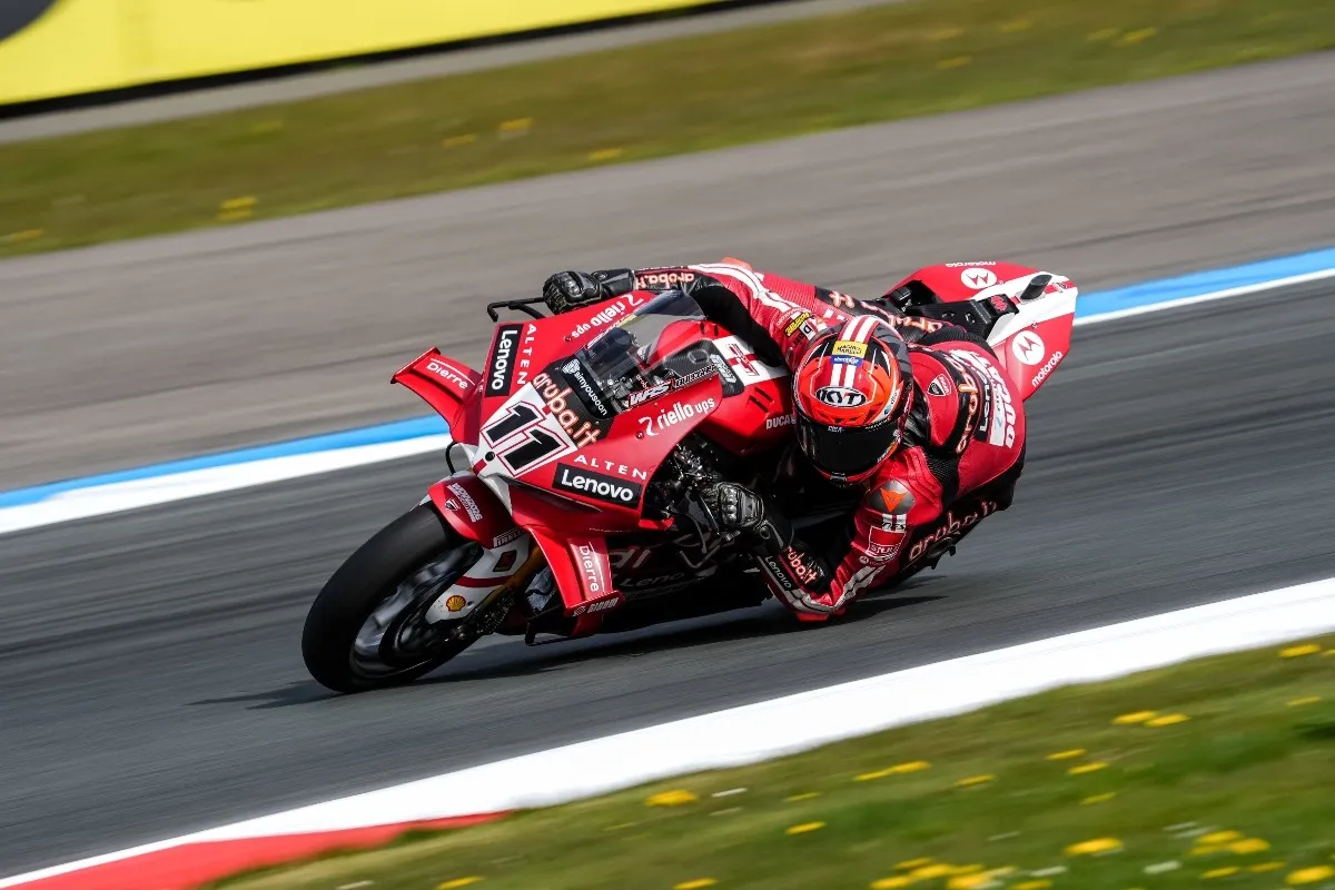 Superbike Assen Prove 2: Nicolò Bulega è imprendibile
