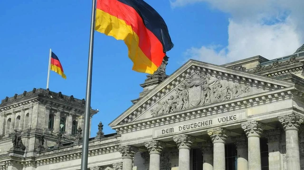 cropped duitse overheid benaderd bedrijven en industriegroepen voor aanbevelingen cryptobenelux