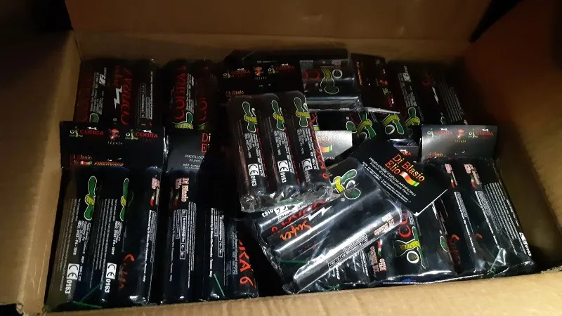 20201227 vuurwerk politie pol