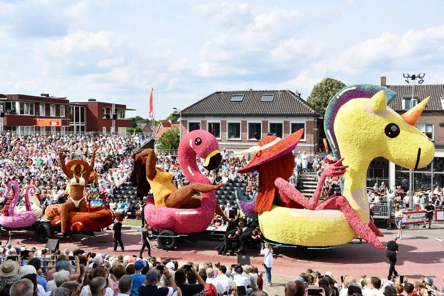 20220904 zundert corso lhs3855