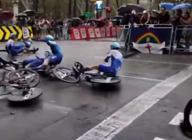jaycoalulacrashvueltaaespanateamtimetrial 64ea43cdd2ade