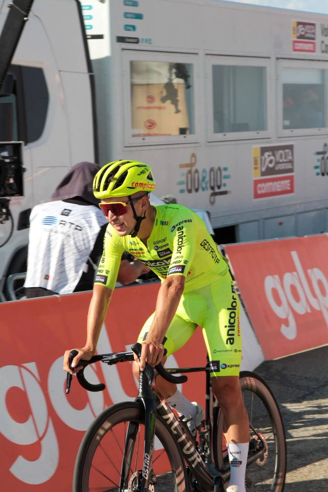 533117480_1374068518055116_6500502553602773463_n