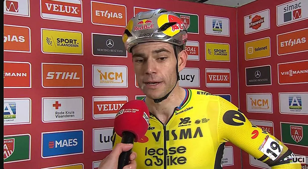 Wout van Aert of Team Visma | Lease a Bike talking to the microphone after the Antwerp World Cup