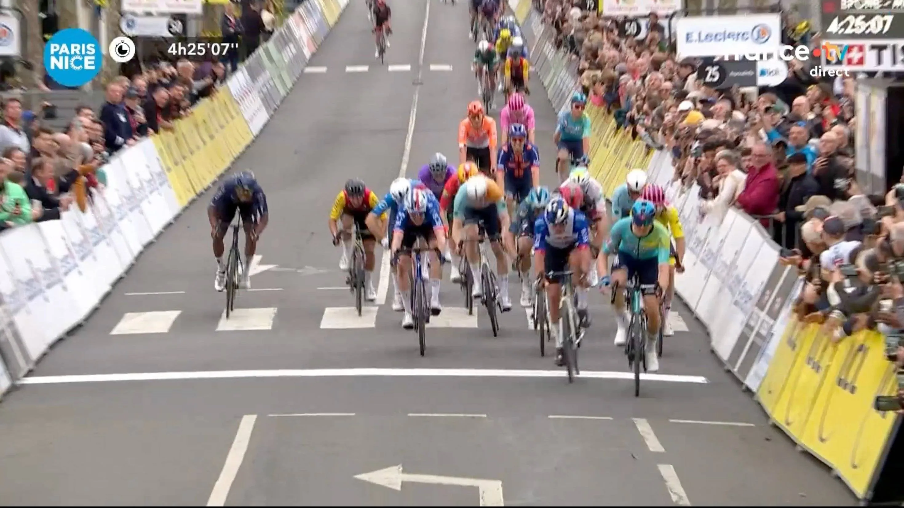 Max Kanter wins stage 2 of Paris-Nice 2026