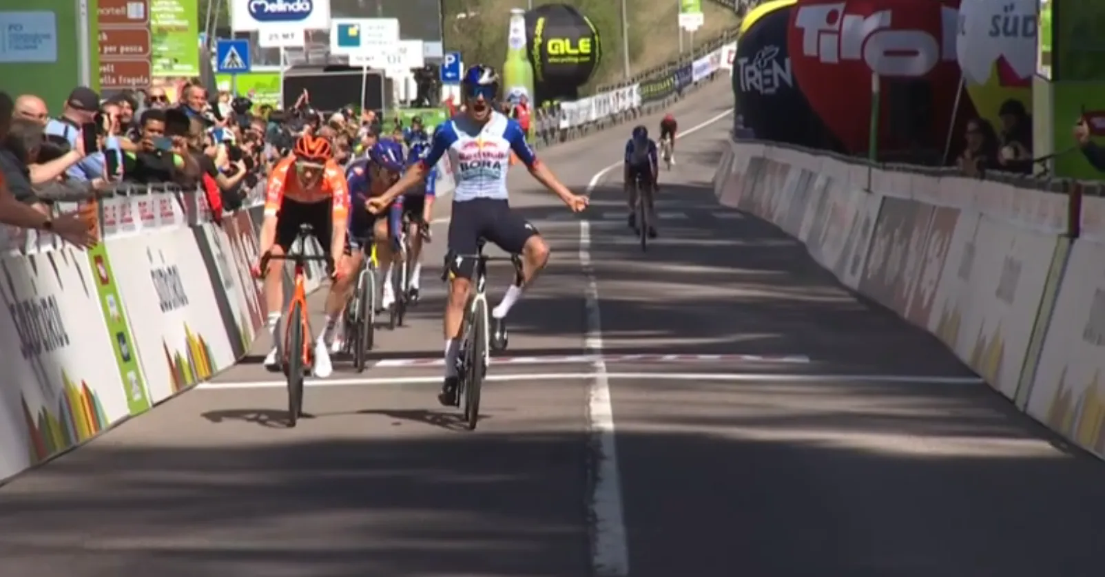 Giulio Pellizzari wons stage 2 Tour of the Alps