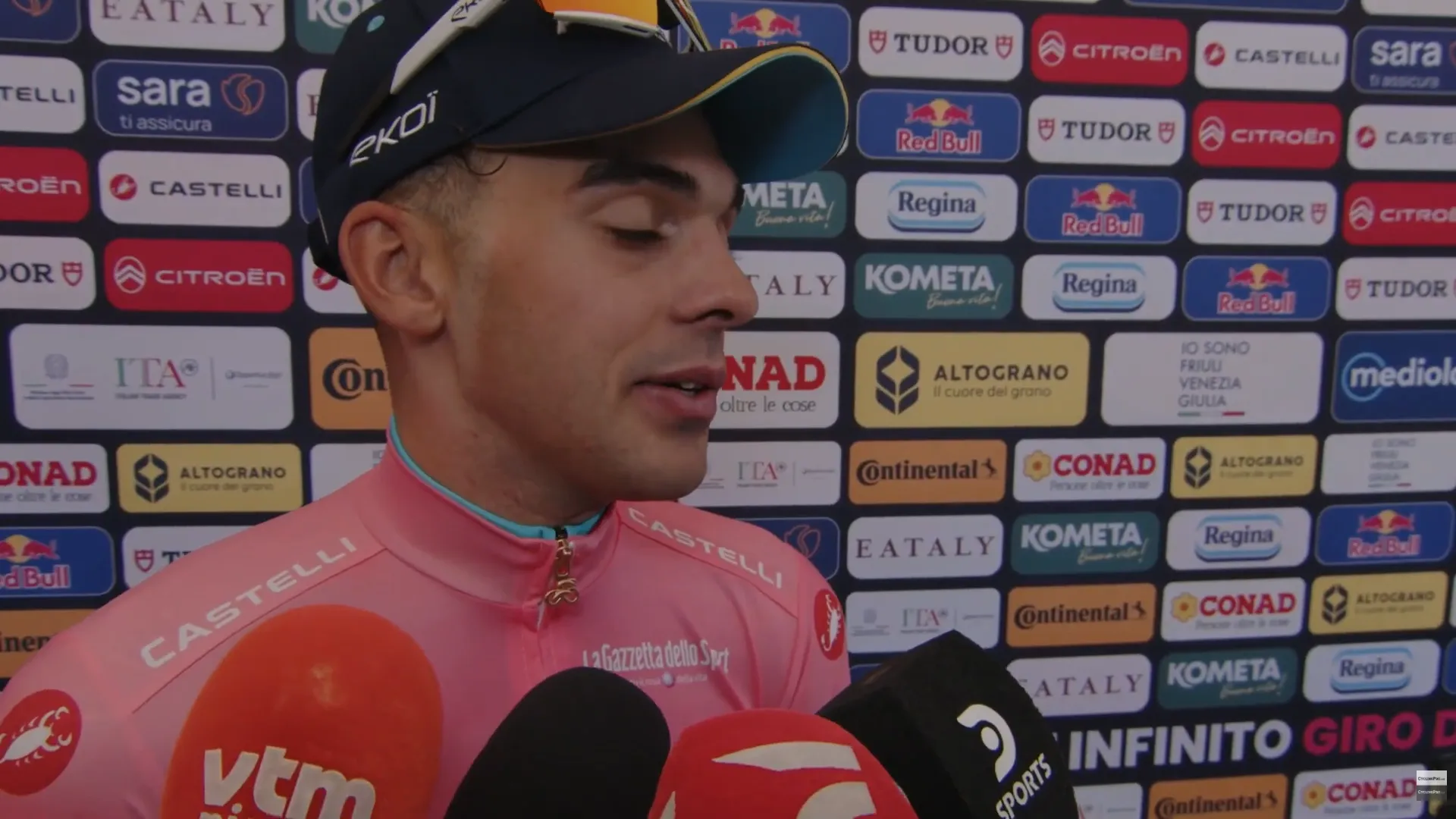 Guillermo Thomas Silva speaks to the media at the Giro d'Italia