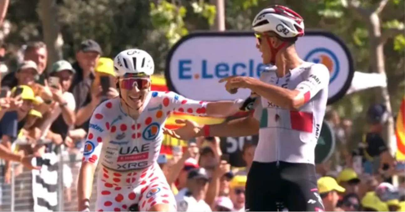 Tadej Pogacar gifts the victory to Isaac del Toro in Barcelona