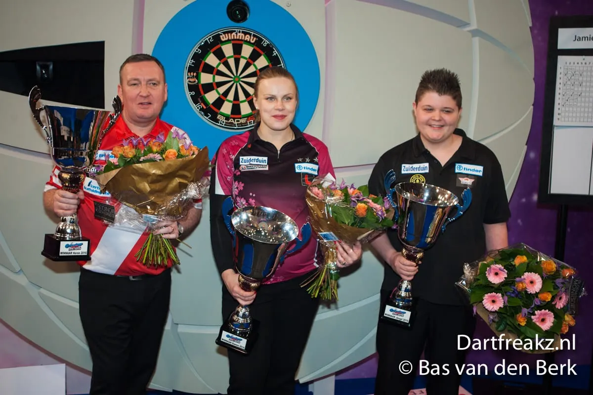 11 12 2016 Bas van den Berk Finder Darts Masters 2016 0935 14915