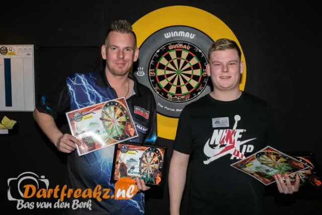 16 11 2019 Bas van den Berk Darts festival Sevenum zaterdag 0713 62512