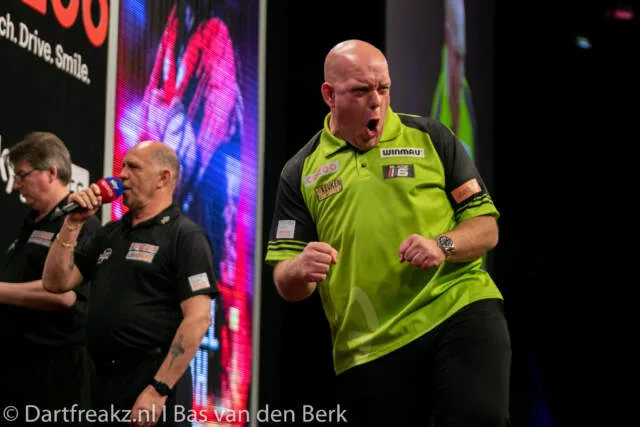 25 03 2022 Bas van den Berk PDC Premier league Ahoy Rotterdam night 7 0486 73307