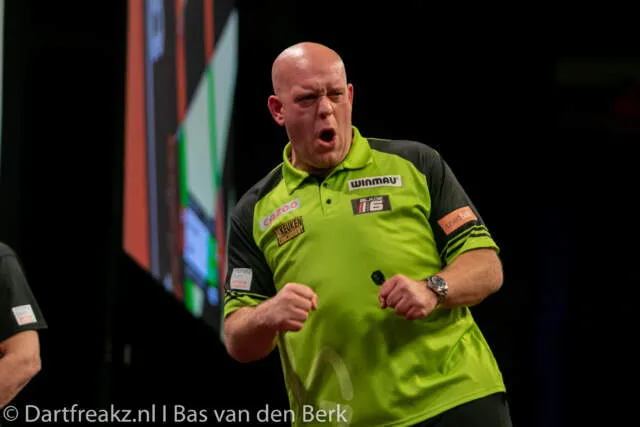 25 03 2022 Bas van den Berk PDC Premier league Ahoy Rotterdam night 7 0534 73355