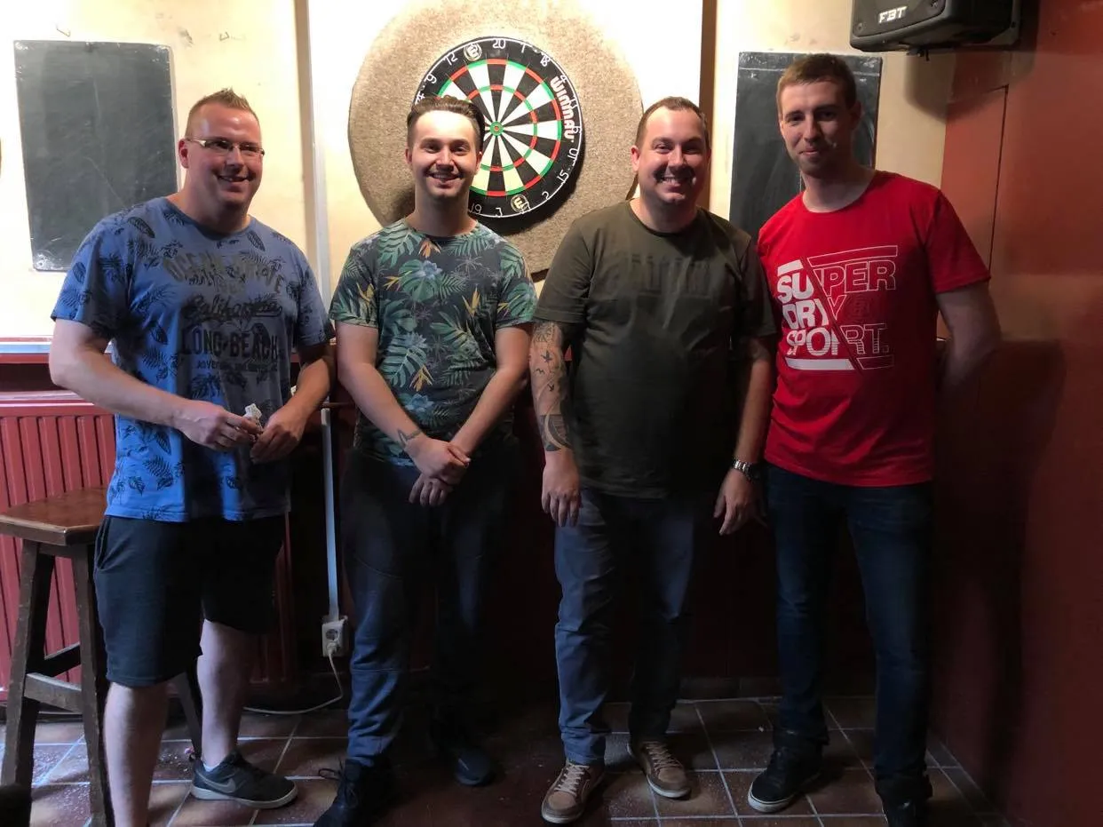 5 julie beste 4 single