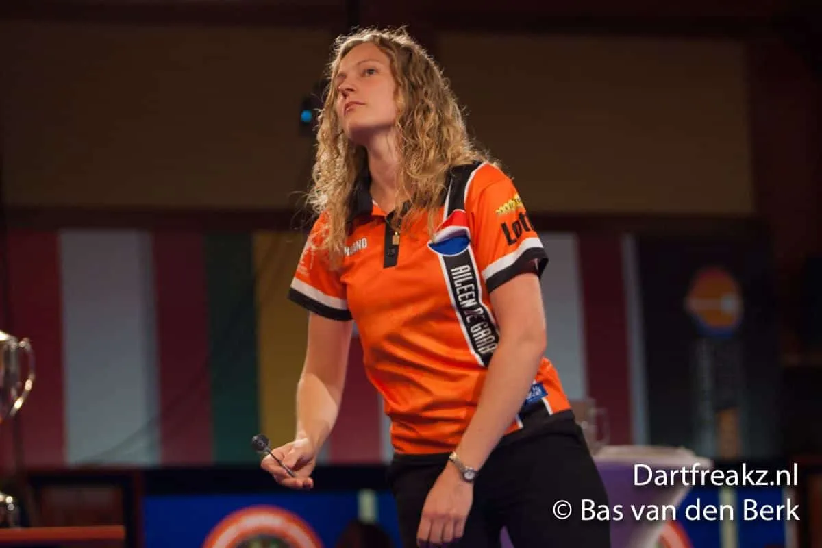 Aileen de Graaf 3 WDF Europe Cup 2016