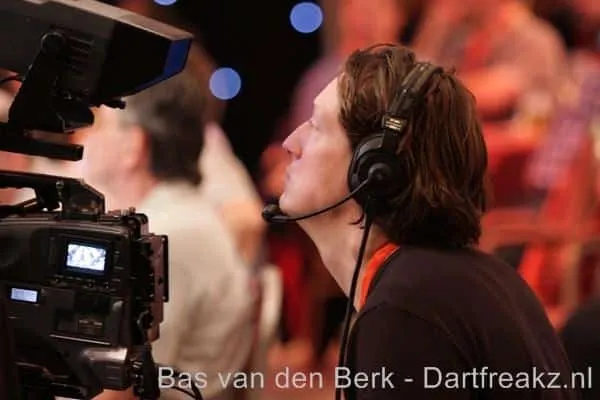 Cameraman dartsinmotion
