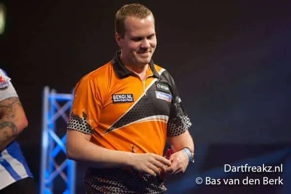 Dirk van Duijvenbode Dutch Darts Masters februari 2016
