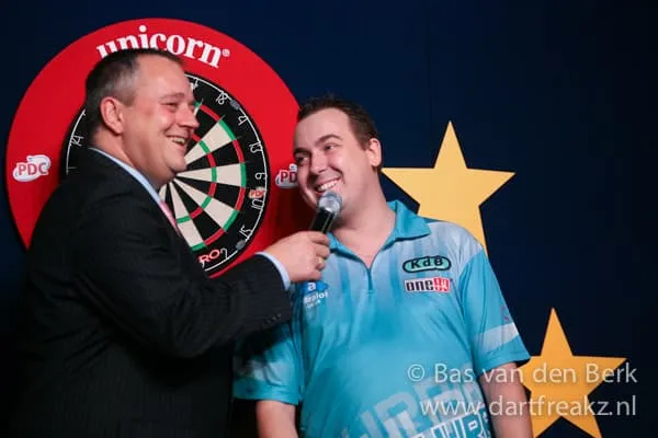 DutchDartsMasters13 kim jacques interview 86
