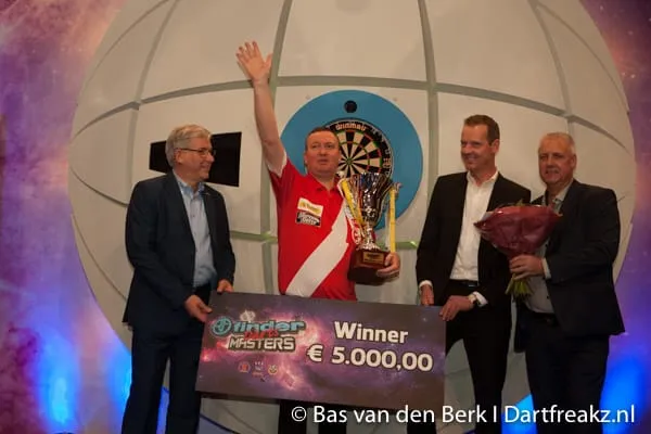 FinderDartsMasters2015 E7J1934